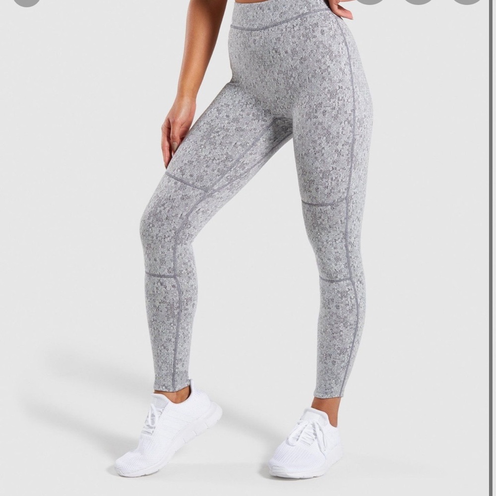 GYMSHARK Fleur Texture Leggings Gray SOLD OUT